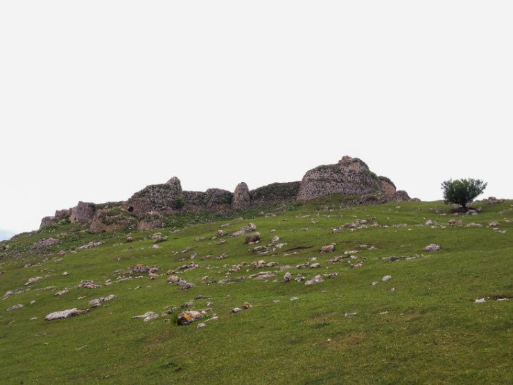 Pərisuz (Koroğlu) qalası, Azerbaijan